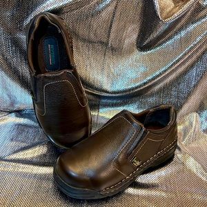 Woman’s Hytest Brown Leather Steel Toed Slip-on Work Shoes (New) Size 4 1/2 Med.